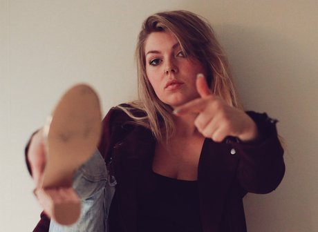 OnlyFans-model Equestrian Queen Sasja Luna 