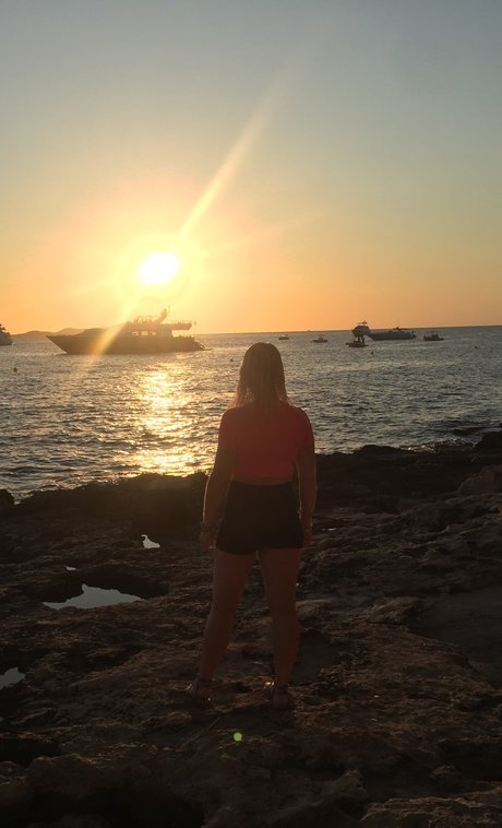 Queen Of Squirt naked leaks OnlyFans pic