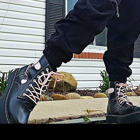 Naken lekkede OnlyFans-bilde av Mimi