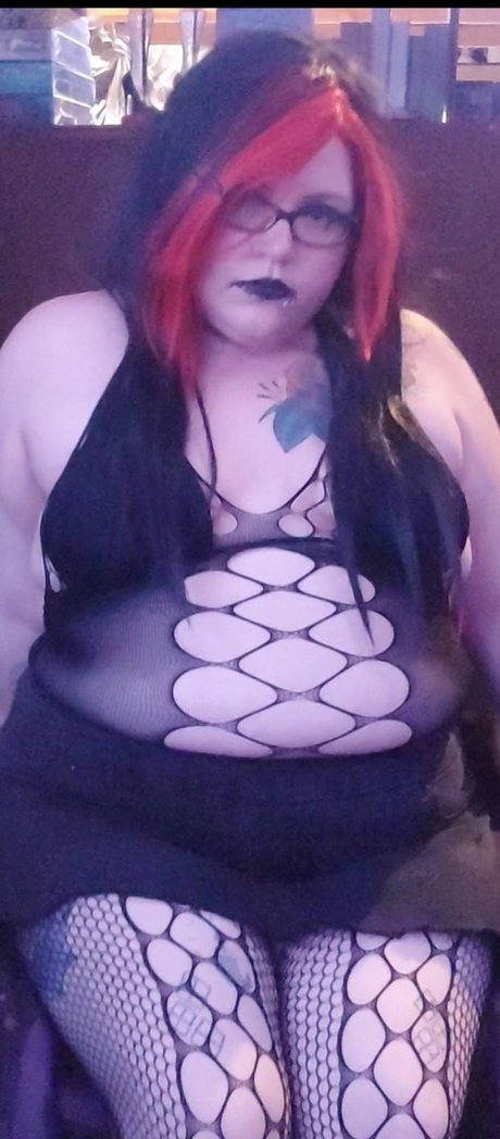 Queenicebitch OnlyFans泄露裸照