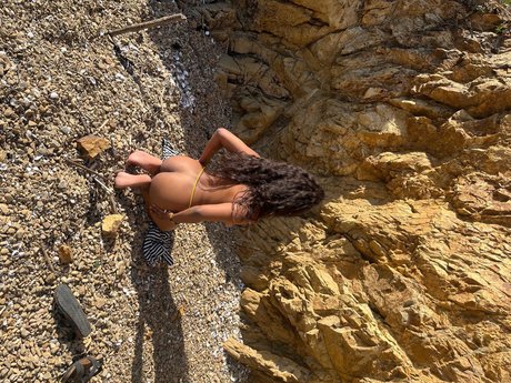 Alasti lekkinud OnlyFans-i pilt Lana