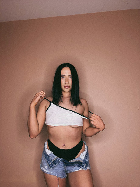 Обнаженная фотография утечки OnlyFans от Des