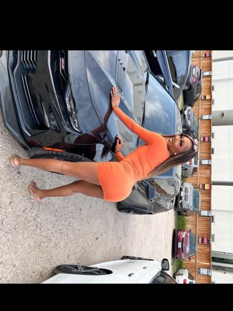 Foto desnuda filtrada de OnlyFans de Vixen