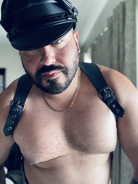 Domtorres naked leaks OnlyFans pic