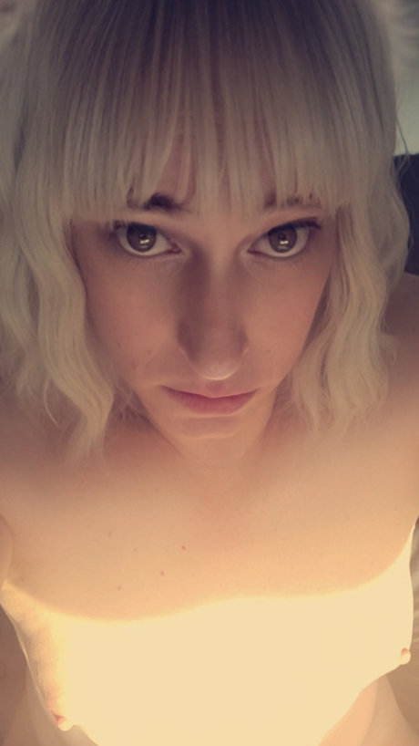 Naken lekkede OnlyFans-bilde av Rain