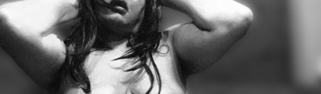 Alasti lekkinud OnlyFans-i pilt Raina Rivire