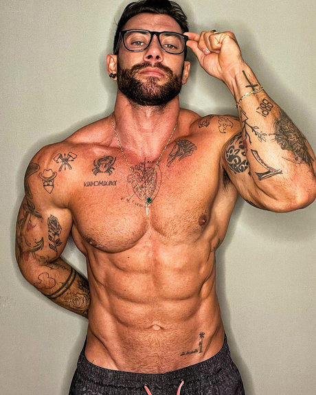 Photo nue de fuite OnlyFans de Rafael Enrique