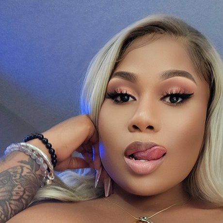 OnlyFans-model Dolly Inna Real Life