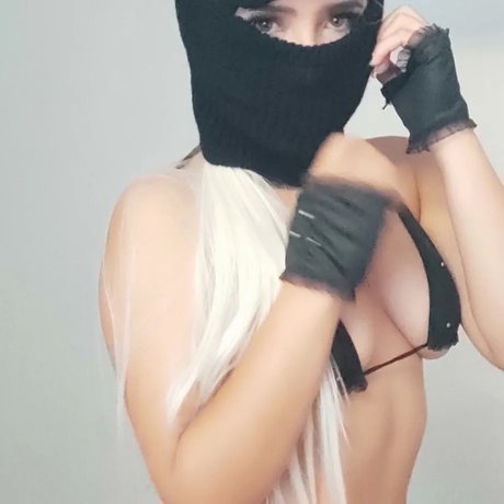 Naken lekkede OnlyFans-bilde av Danna