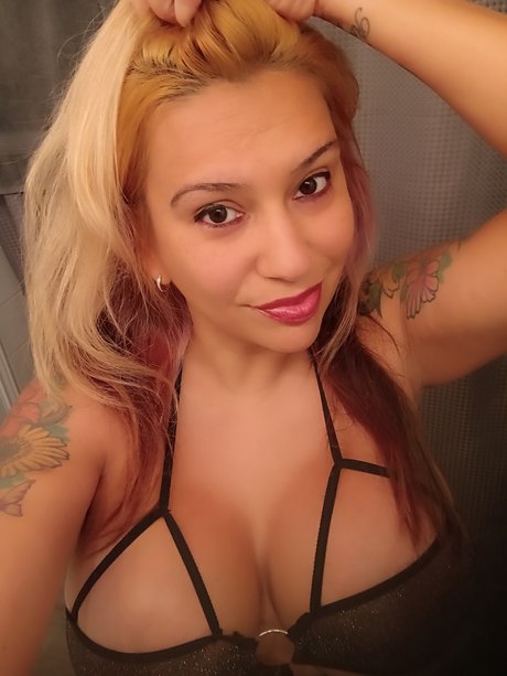 OnlyFans-model Cherry Bond