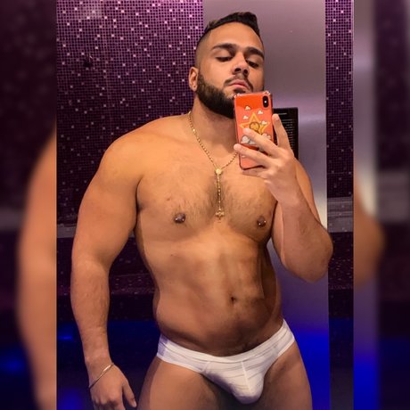Foto di nudo di fuga di OnlyFans di Roy Figuera