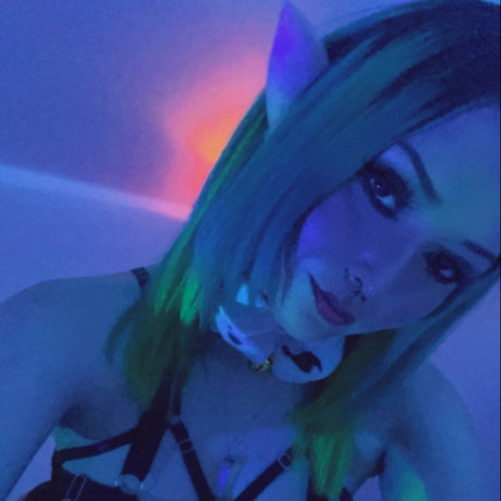 Naken läckt OnlyFans-bild av  Kleo Kardashian