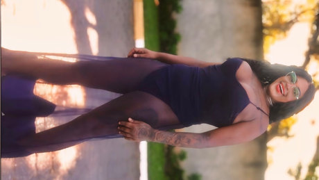 Обнаженная фотография утечки OnlyFans от Renata Queen  