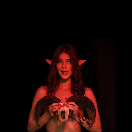 Alasti lekkinud OnlyFans-i pilt Rekadora