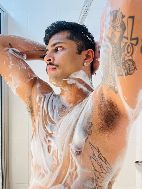 Foto di nudo di fuga di OnlyFans di Romeo The Devil