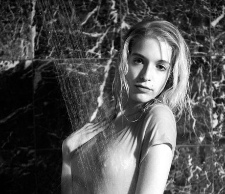 Lady Lightbeam naked leaks OnlyFans pic