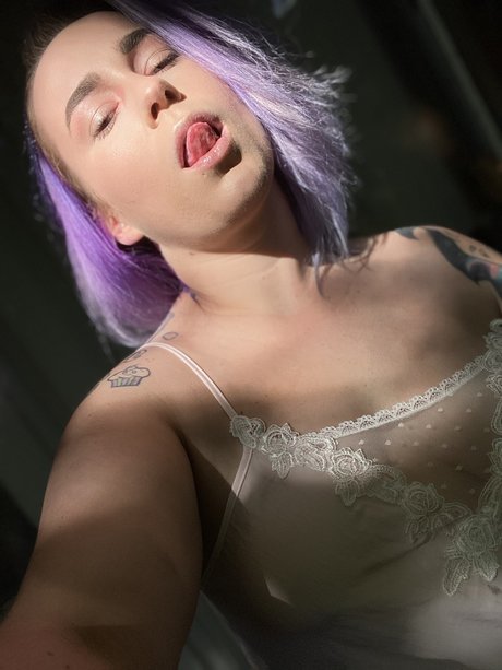 Naken läckt OnlyFans-bild av Dani Brite