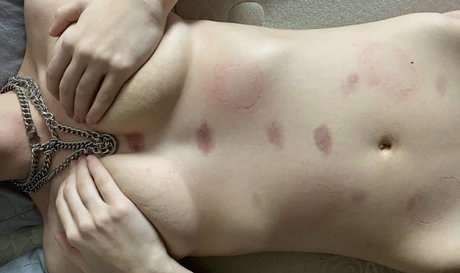 Nacktes geleaktes OnlyFans-Foto von Ruby Jewl