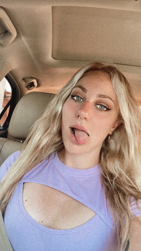 Nahá fotka uniklých OnlyFans od Ro