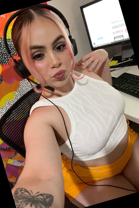 Nahá fotka uniklých OnlyFans od Shortyy  Dm For Menu 