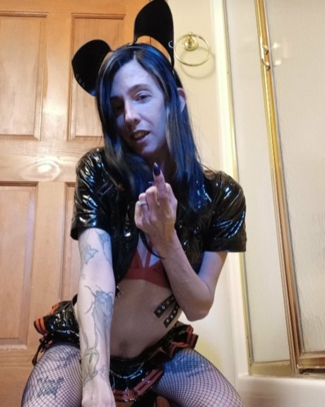 Naken lekkede OnlyFans-bilde av Slaughtrkitten