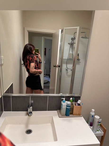 OnlyFans-model Your Girlfriend 