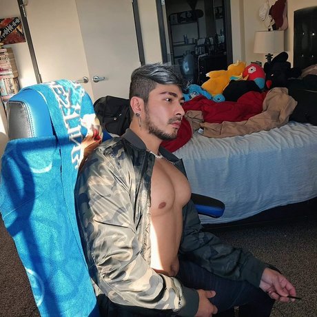 Nacktes geleaktes OnlyFans-Foto von Ryorelentless