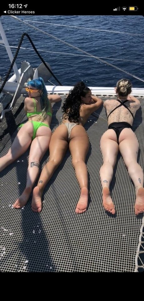 Nacktes geleaktes OnlyFans-Foto von Ashnikko