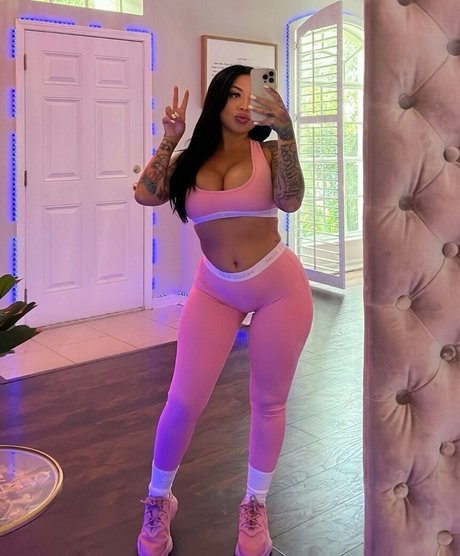 Naken lekkede OnlyFans-bilde av Jennifer Mercado