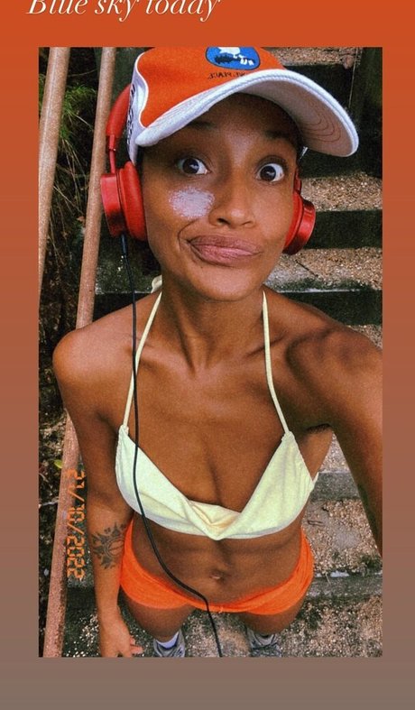 Nahá fotka uniklých OnlyFans od Aude Legastelois