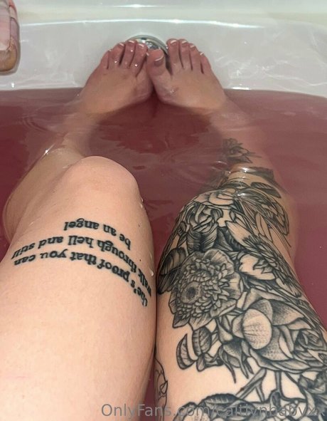 Caitlynbabyxx OnlyFansリークヌード写真