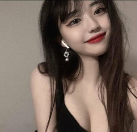 Photo nue de fuite OnlyFans de Hinachan01