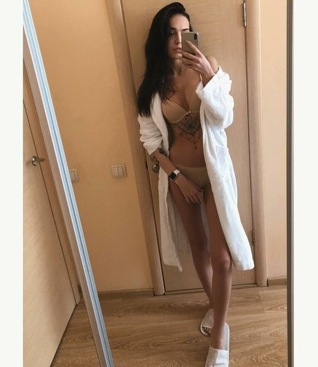 Naakte gelekte OnlyFans-foto van Byowl