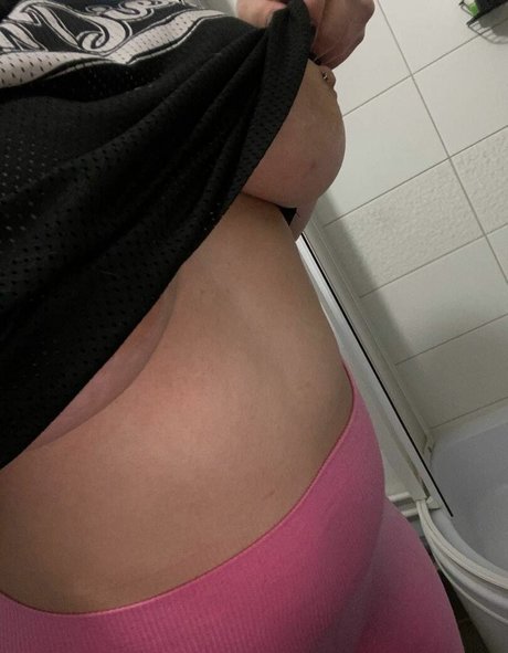 Nacktes geleaktes OnlyFans-Foto von Andrordrend8