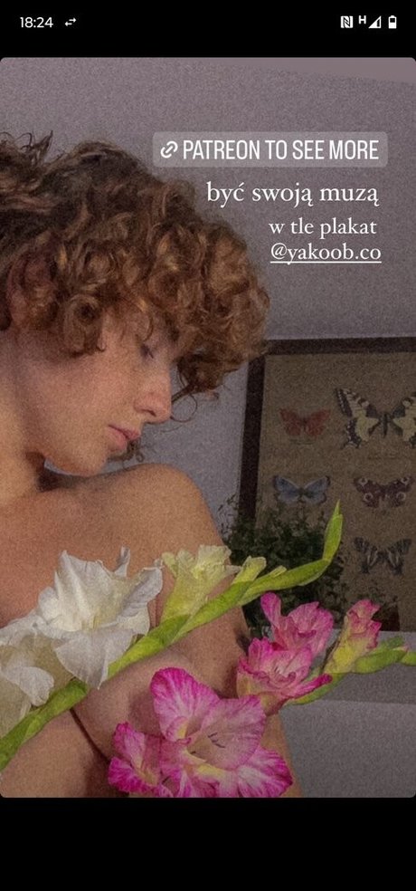 Naakte gelekte OnlyFans-foto van Olivviam