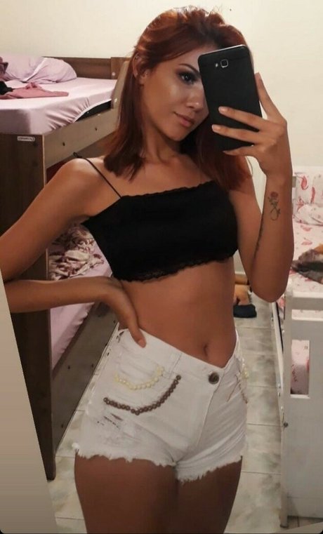 Naken lekkede OnlyFans-bilde av Nicole Francinni