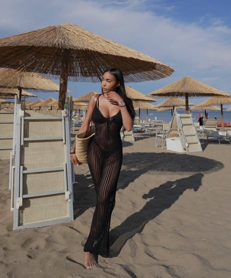 Foto desnuda filtrada de OnlyFans de Paola Henriquez