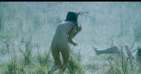 Nacktes geleaktes OnlyFans-Foto von Emma Corrin