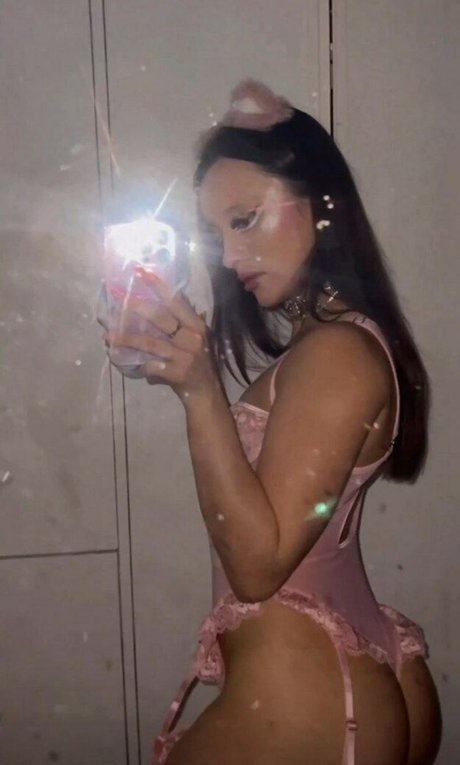 Nahá fotka uniklých OnlyFans od Vvsailormoonvv
