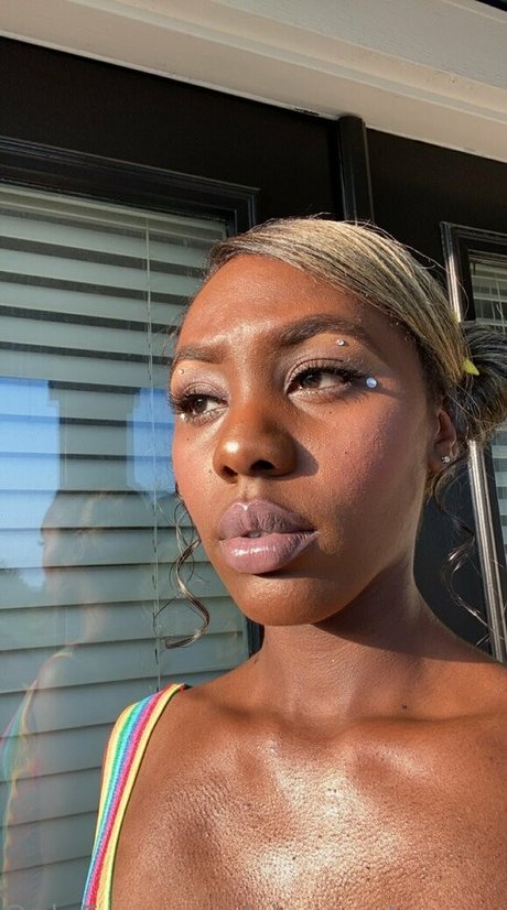 Foto di nudo di fuga di OnlyFans di Vipsweetonyxx