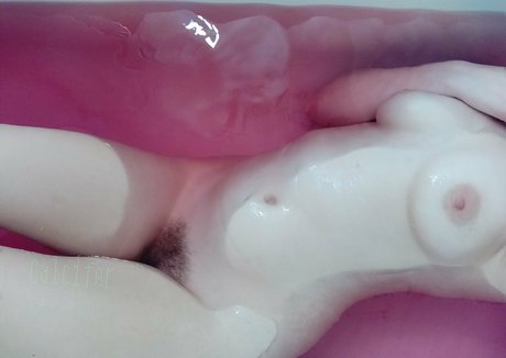 Alasti lekkinud OnlyFans-i pilt Calcifers