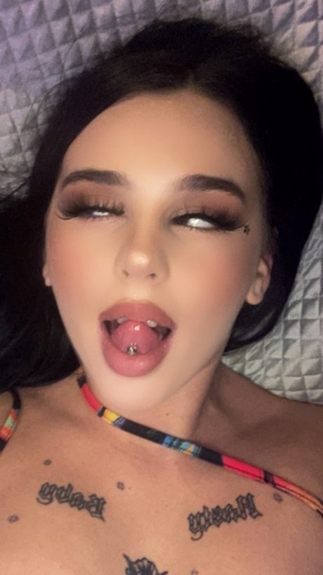 Nacktes geleaktes OnlyFans-Foto von Sasha Foxx