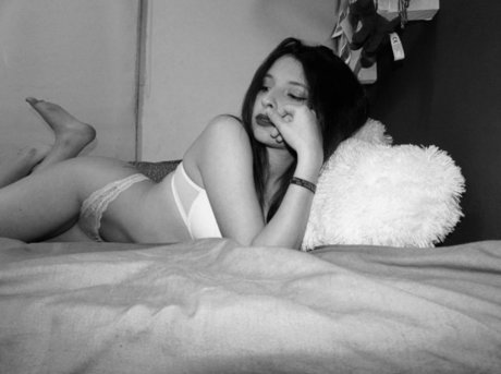 Nahá fotka uniklých OnlyFans od Saruka