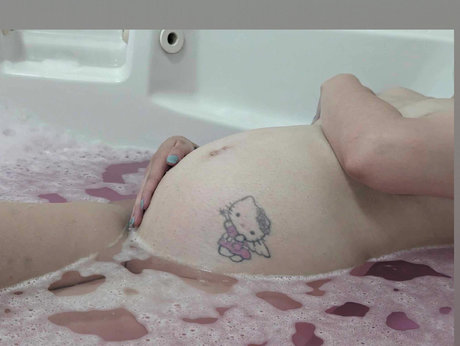 OnlyFans-model Lou Modeling