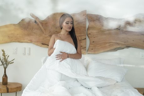 Photo nue de fuite OnlyFans de Sarafun