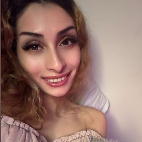 Sapphire Burns naked leaks OnlyFans pic