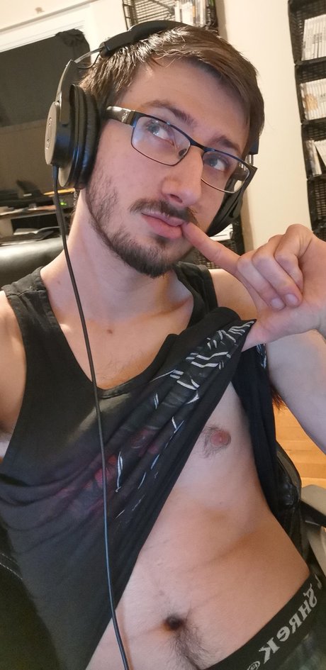 Nahá fotka uniklých OnlyFans od Preston