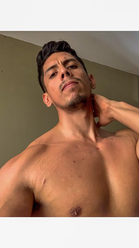 Nacktes geleaktes OnlyFans-Foto von Eduardo Slayer
