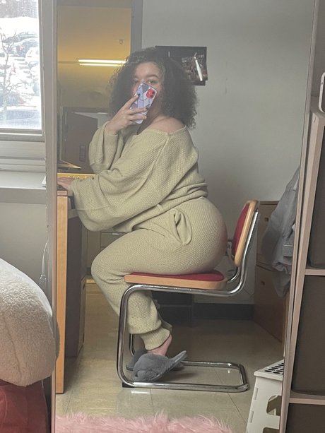 Alasti lekkinud OnlyFans-i pilt Goddess Lulu 