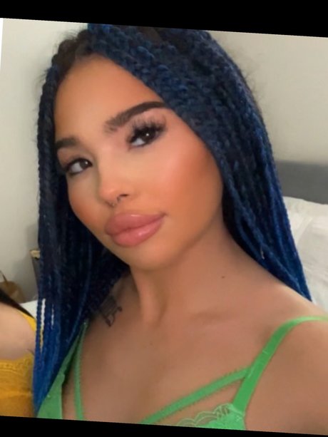 Alasti lekkinud OnlyFans-i pilt Rebecca Ferry